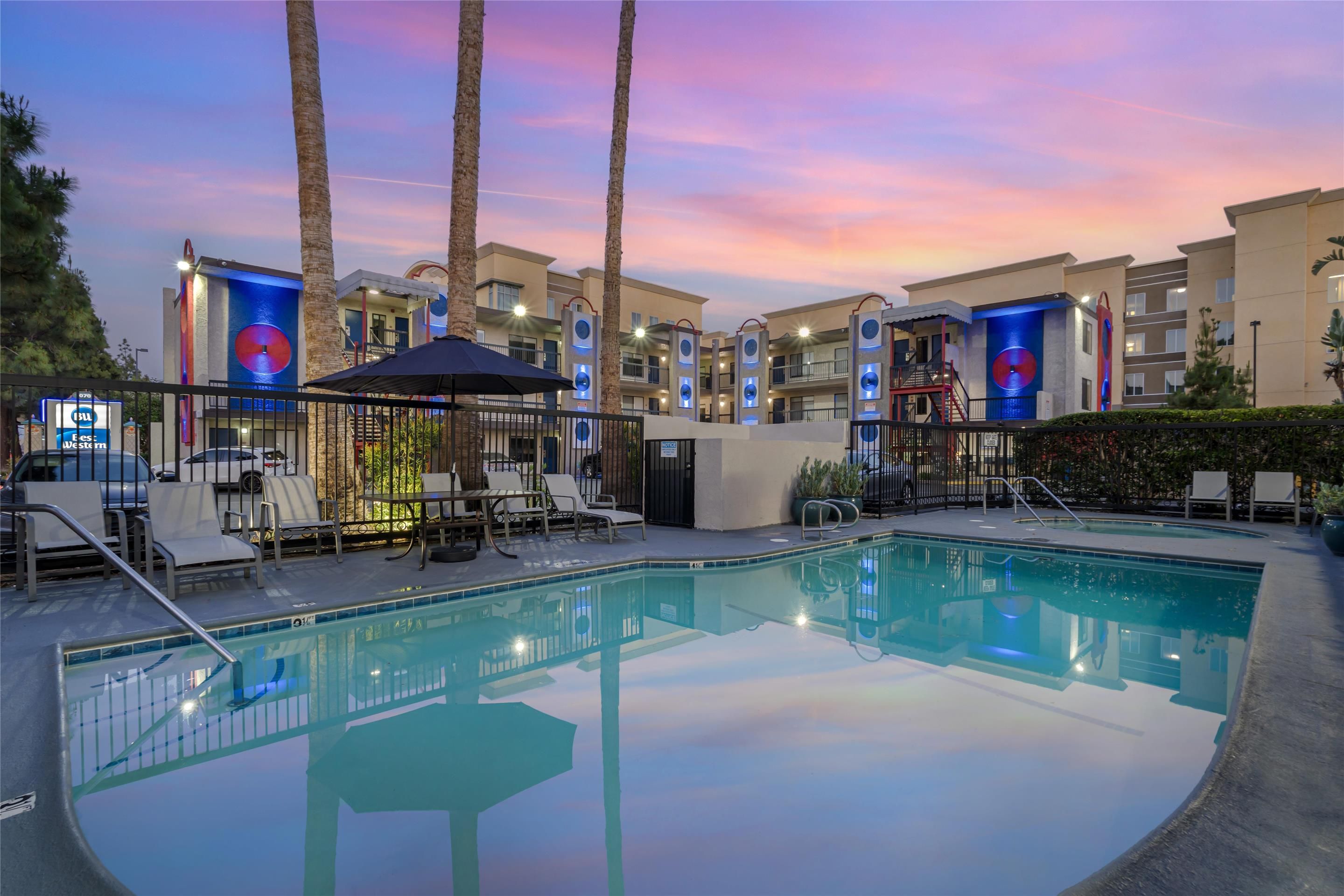 בריכה תמונה