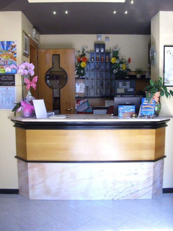 דלפק קבלה תמונה