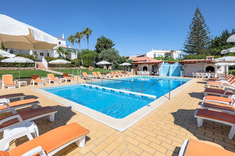 בריכה תמונה