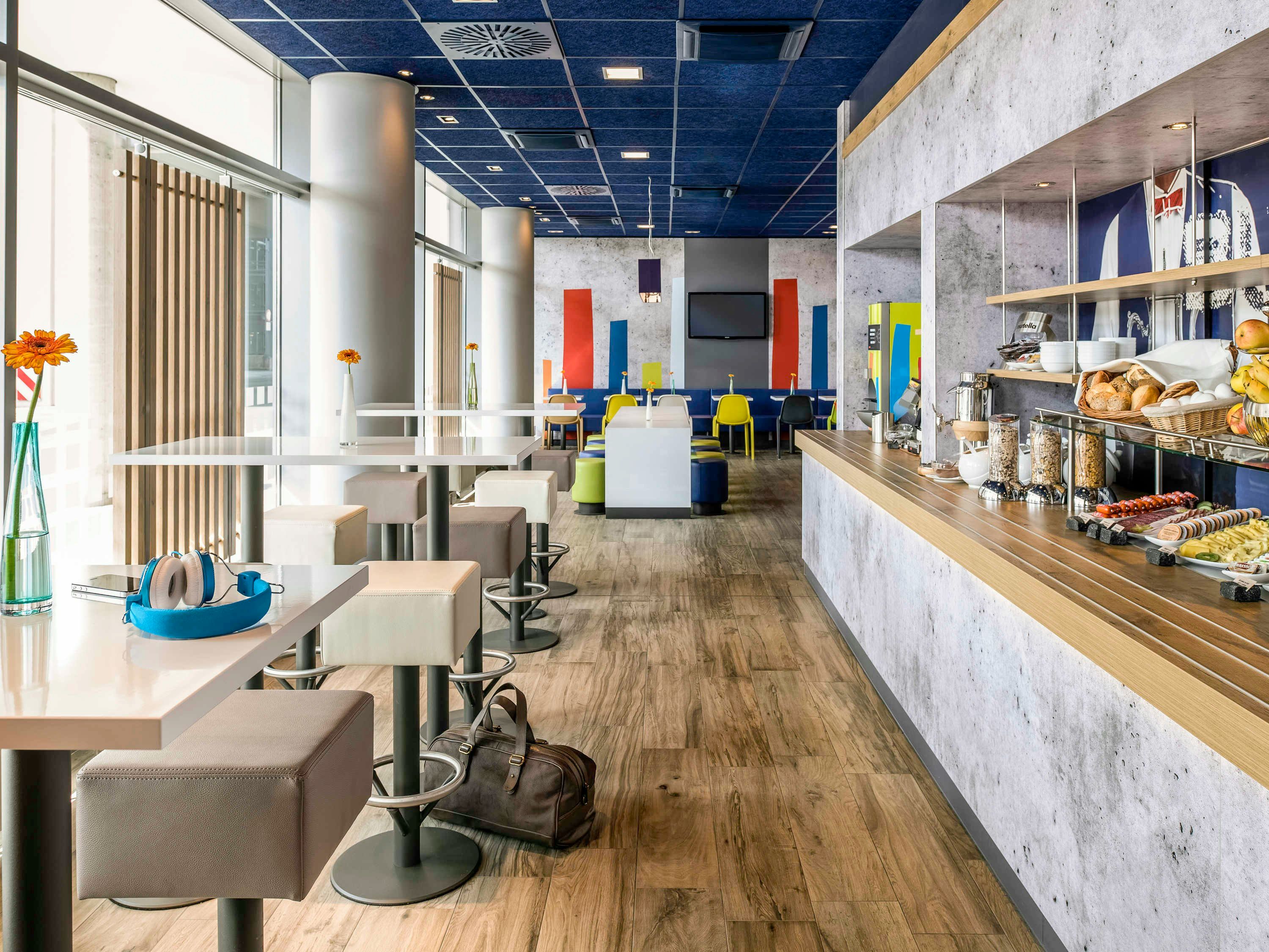 מסעדה תמונה