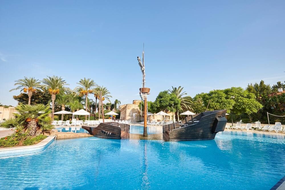 בריכה תמונה