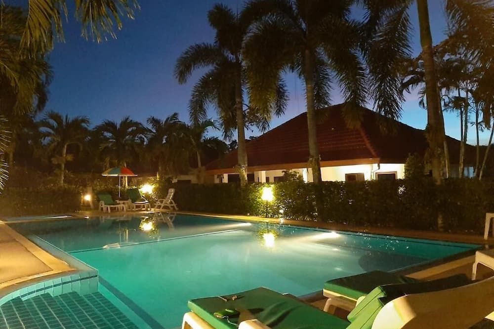 בריכה תמונה