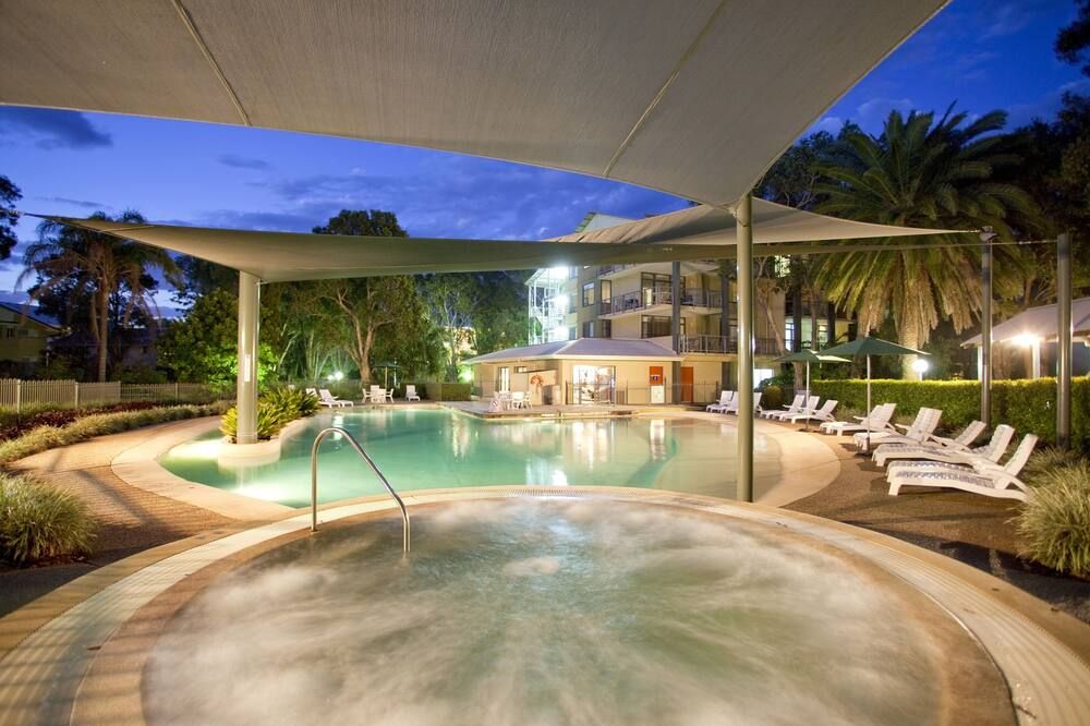 בריכה תמונה