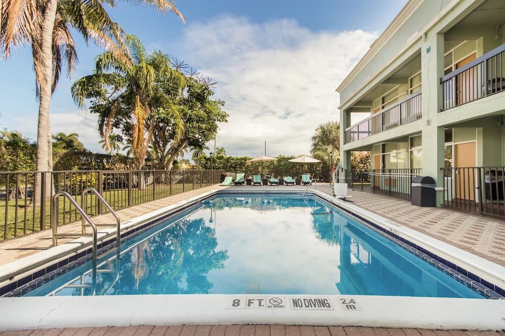 בריכה תמונה