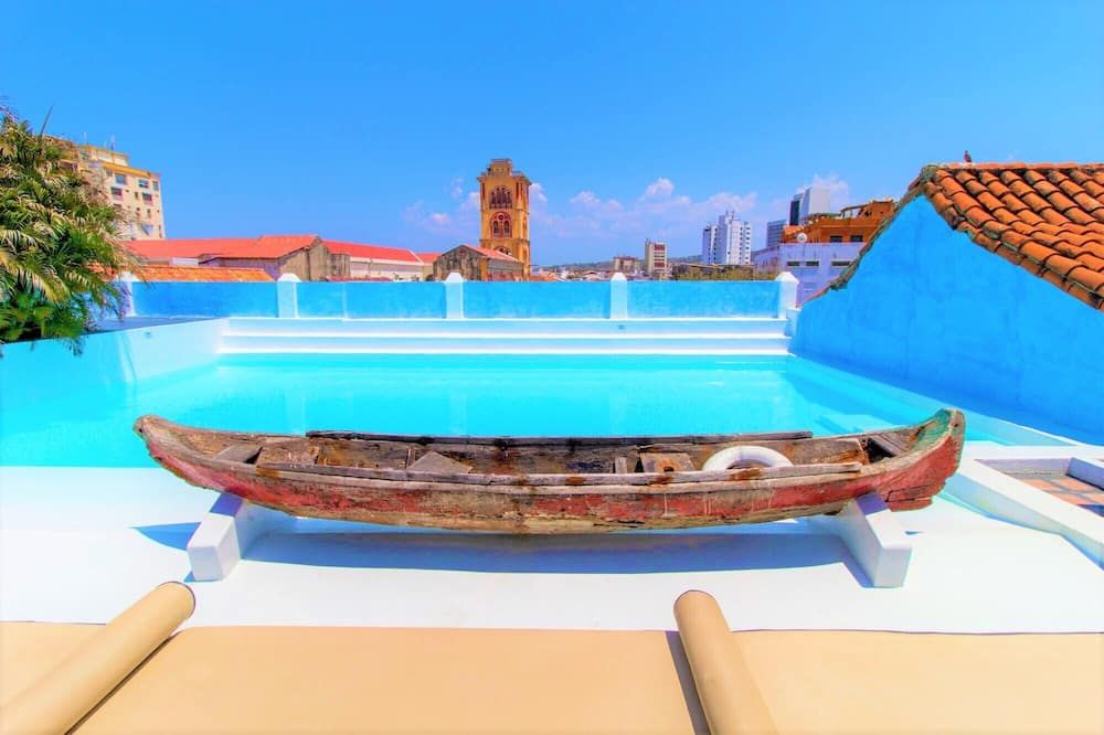 בריכה תמונה