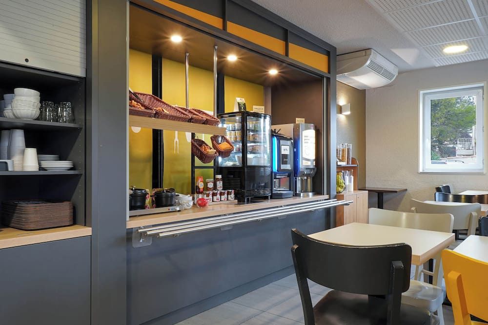 מסעדה תמונה