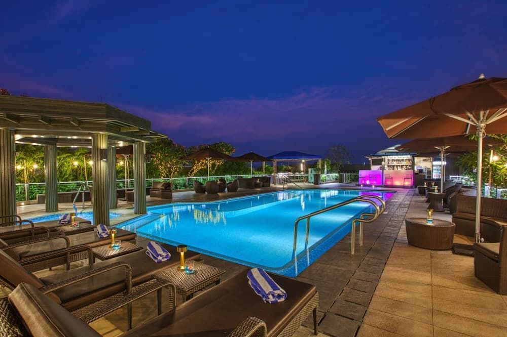 בריכה תמונה