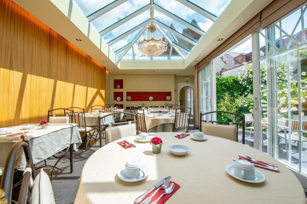 מסעדה תמונה