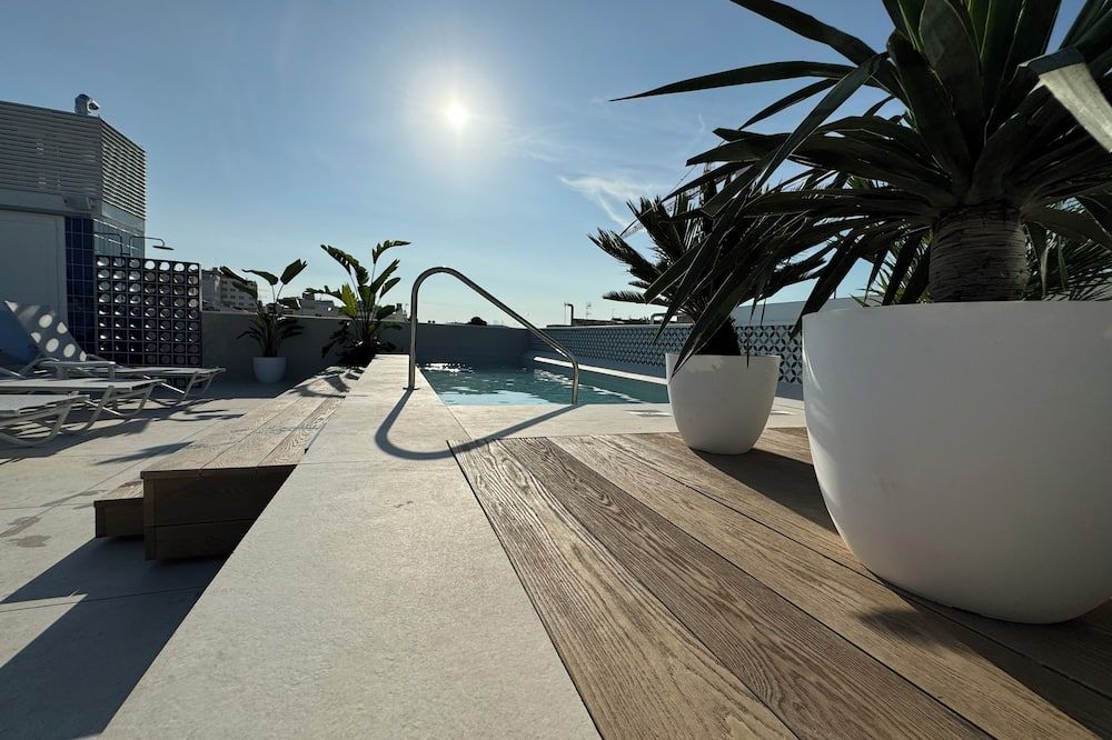 בריכה תמונה