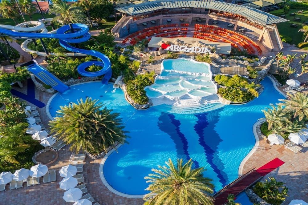 בריכה תמונה