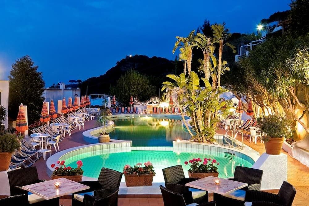 בריכה תמונה