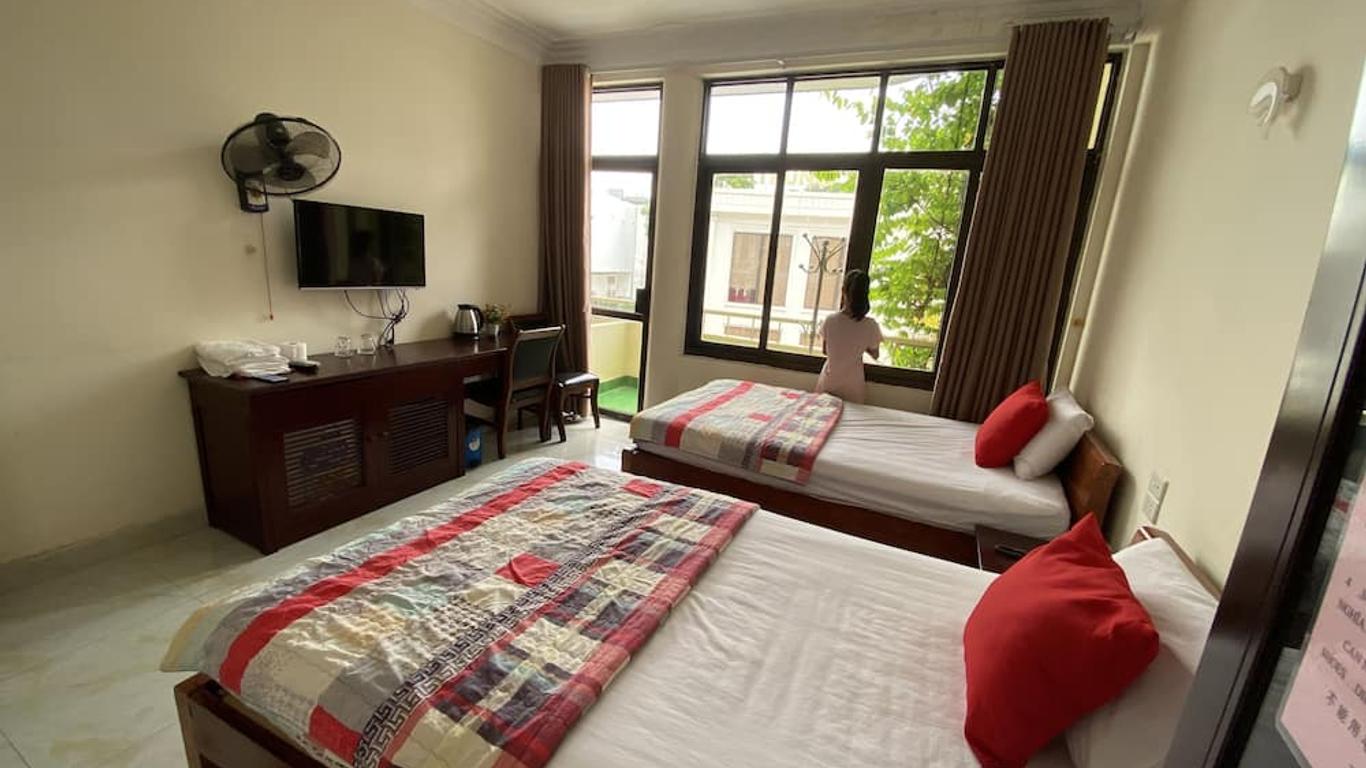 Viet Nhat Halong Hotel