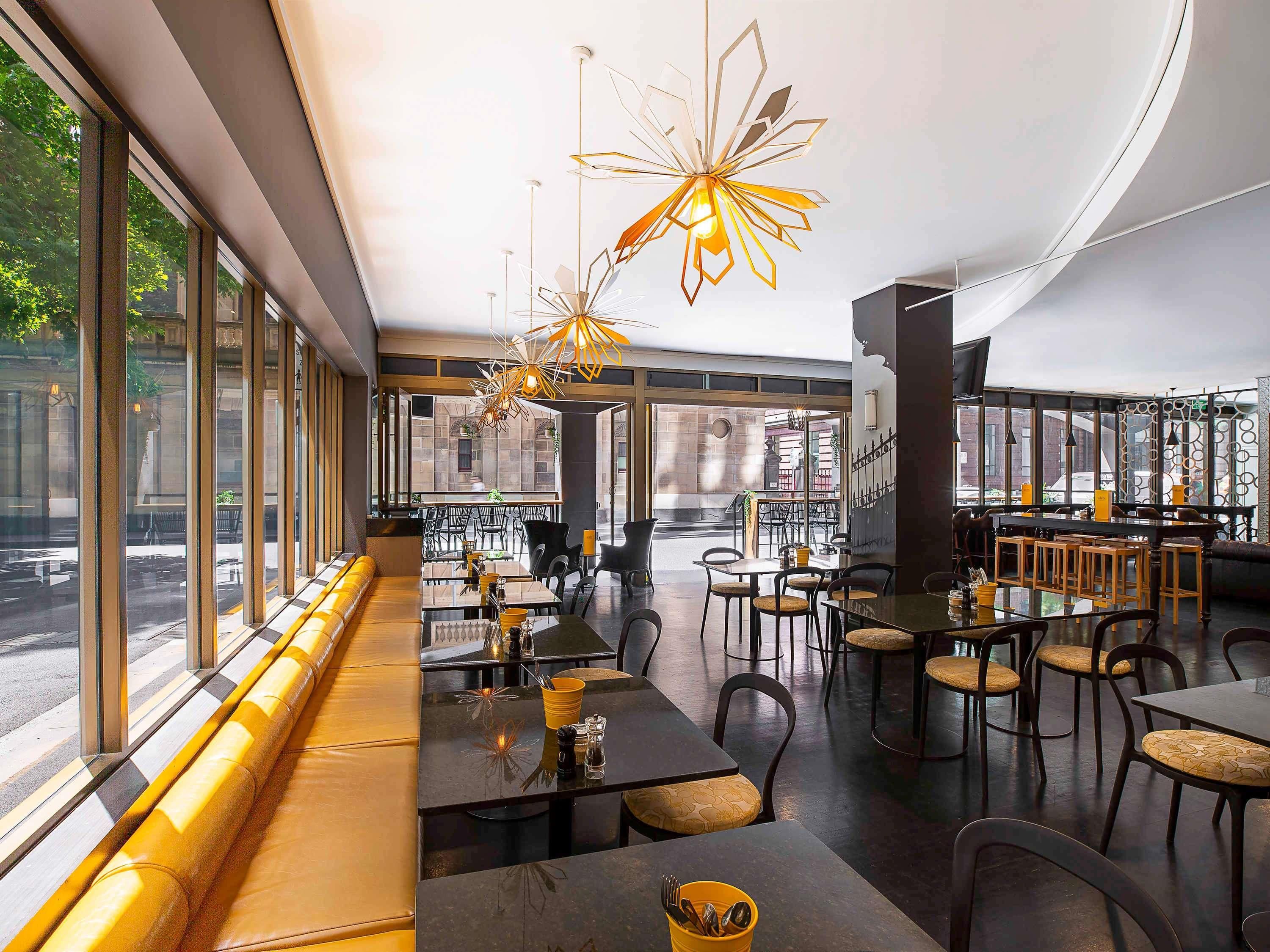 מסעדה תמונה