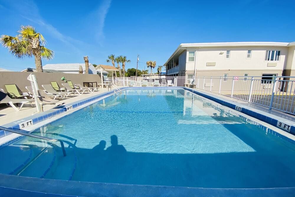 בריכה תמונה