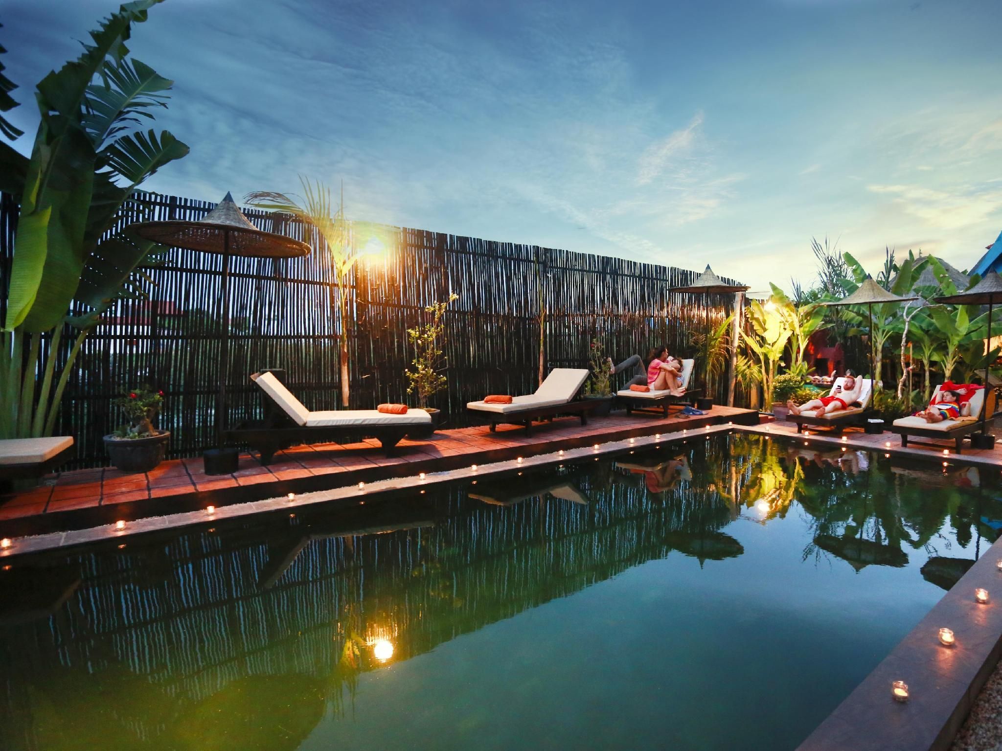 בריכה תמונה