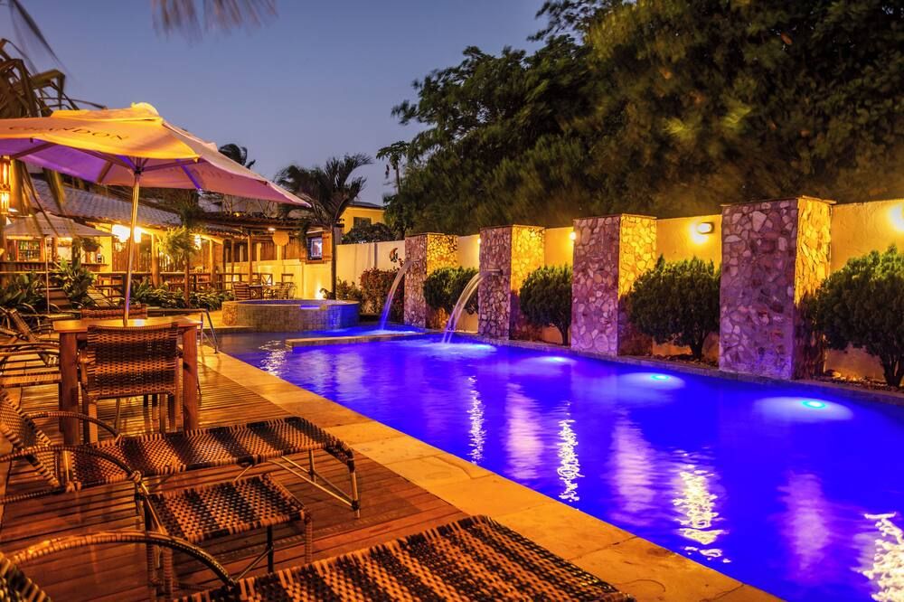 בריכה תמונה