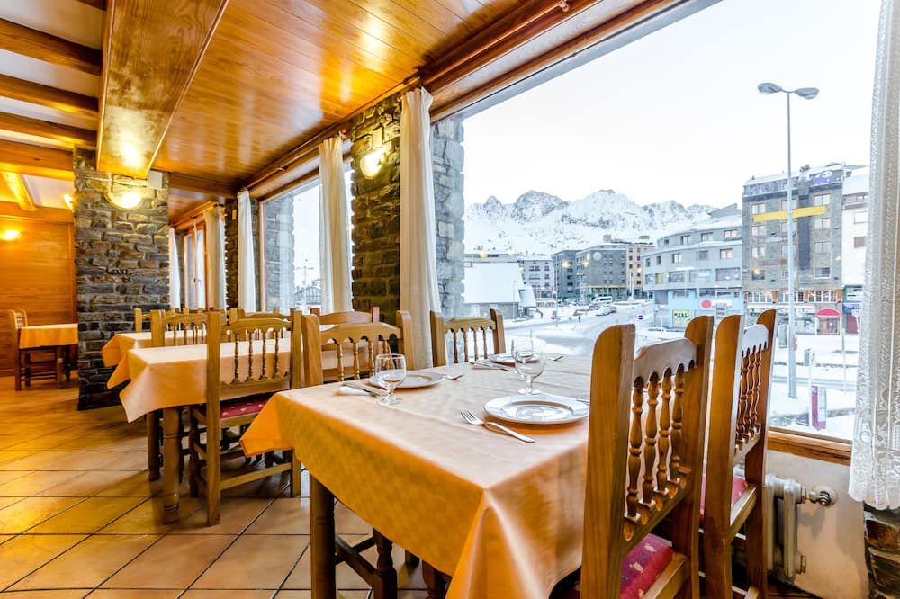 מסעדה תמונה