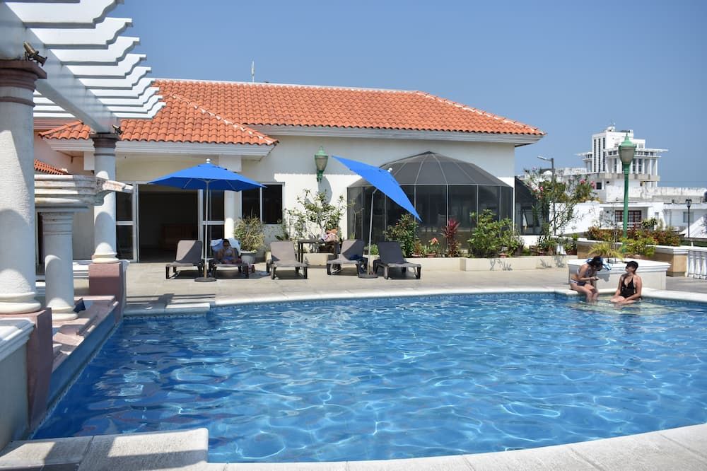 בריכה תמונה