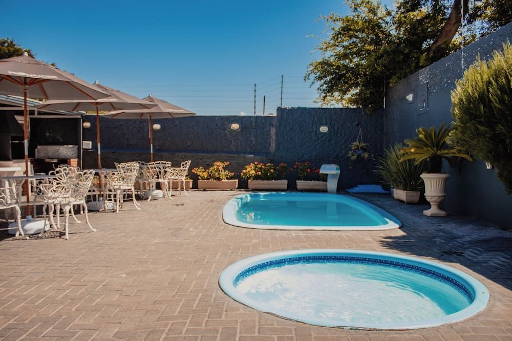 בריכה תמונה