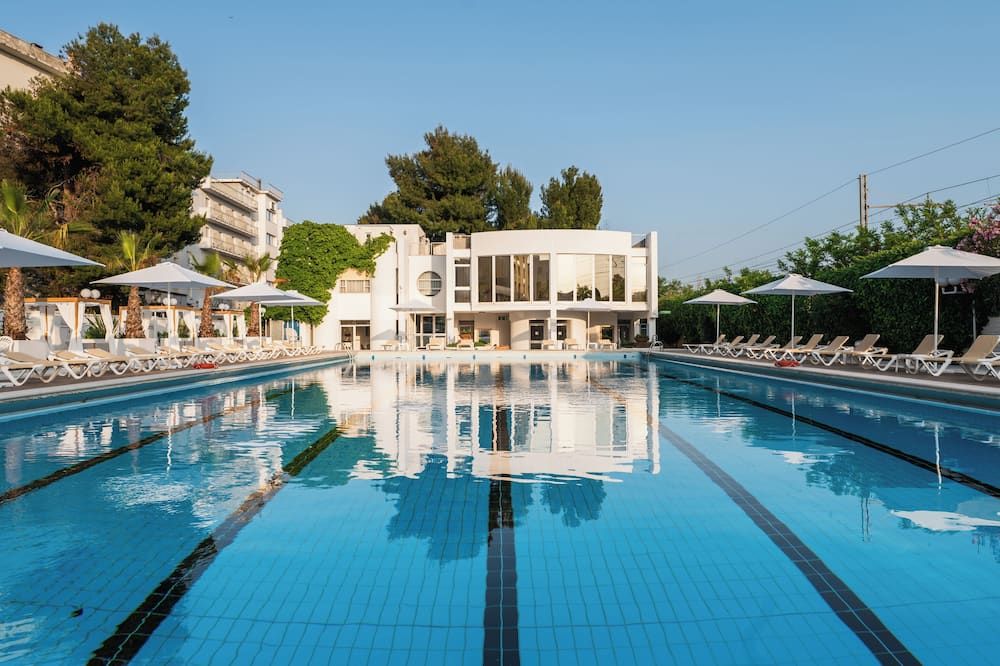 בריכה תמונה