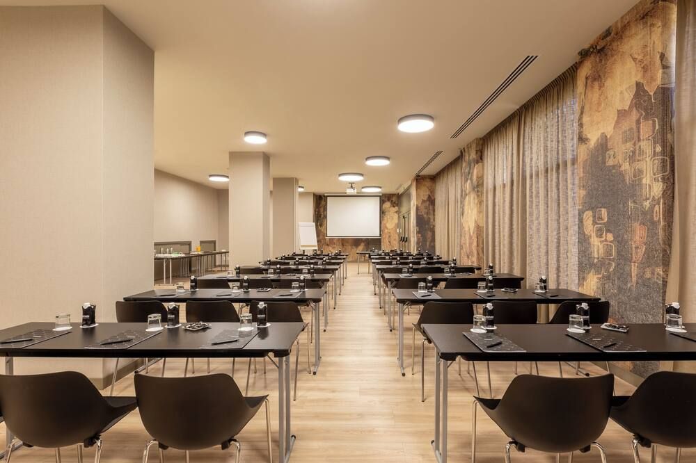 חדר ישיבות