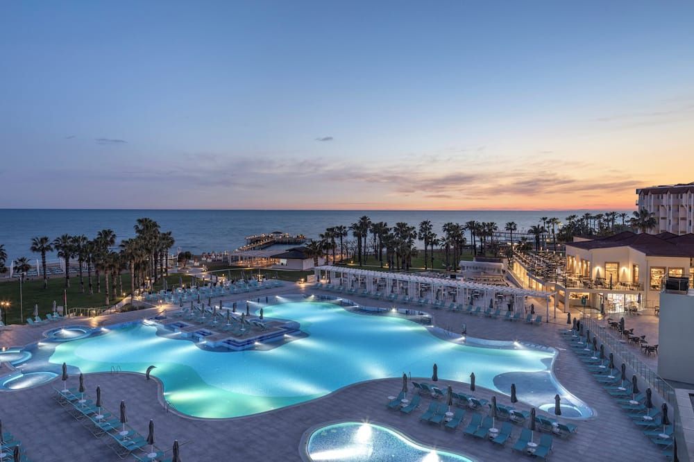 בריכה תמונה