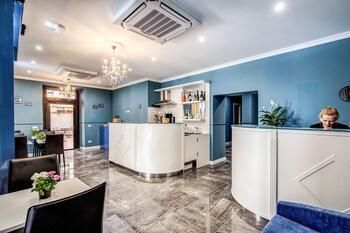 דלפק קבלה תמונה