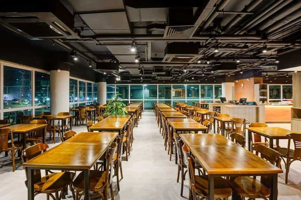 מסעדה תמונה