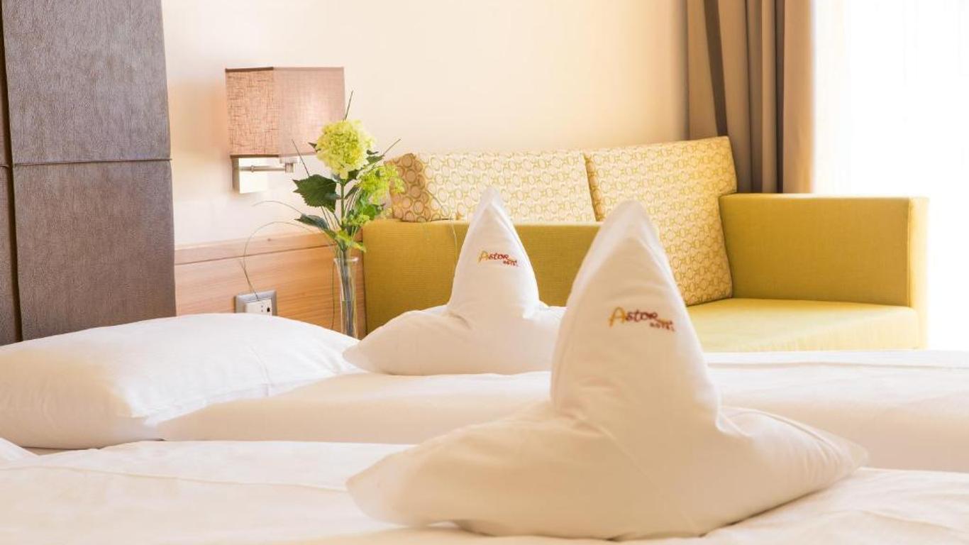 Astor Hotel
