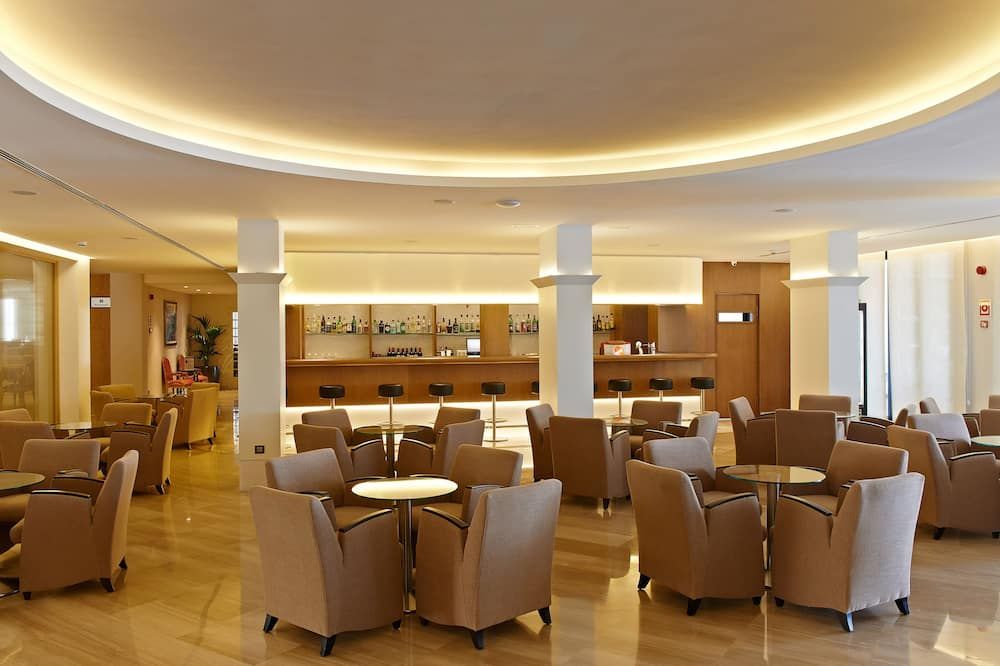 מסעדה תמונה