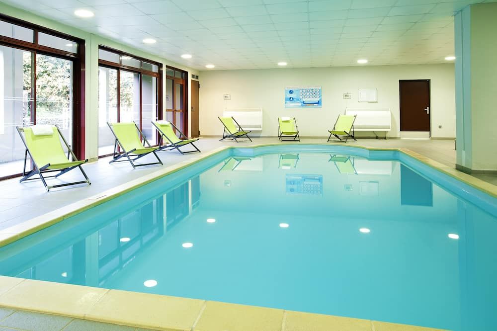 בריכה תמונה