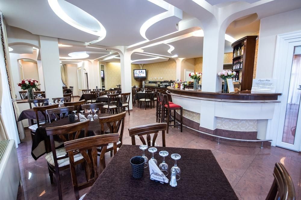 מסעדה תמונה