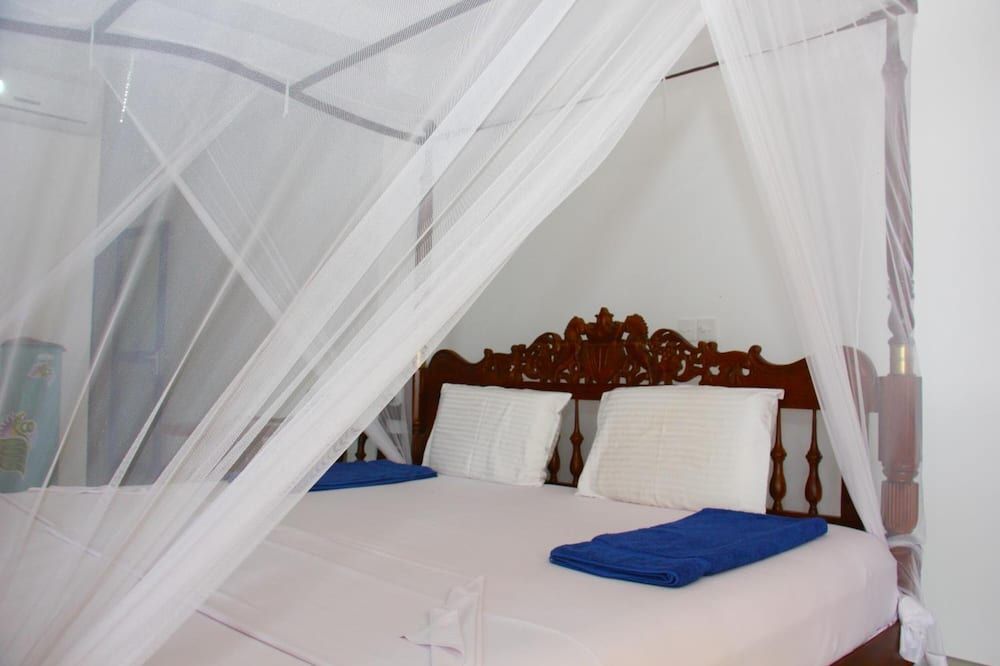 אחר