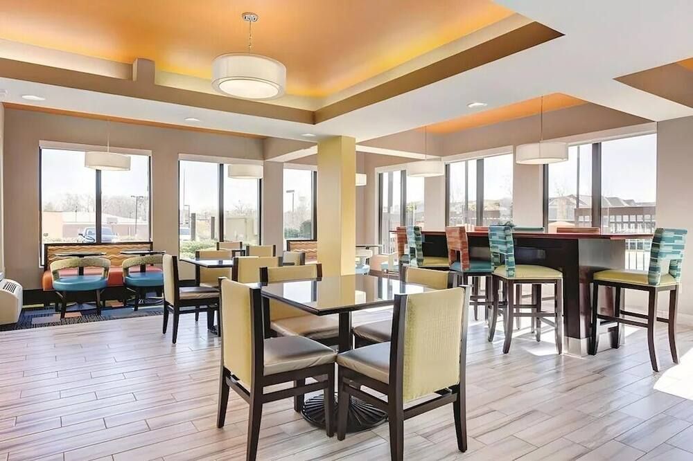 מסעדה תמונה