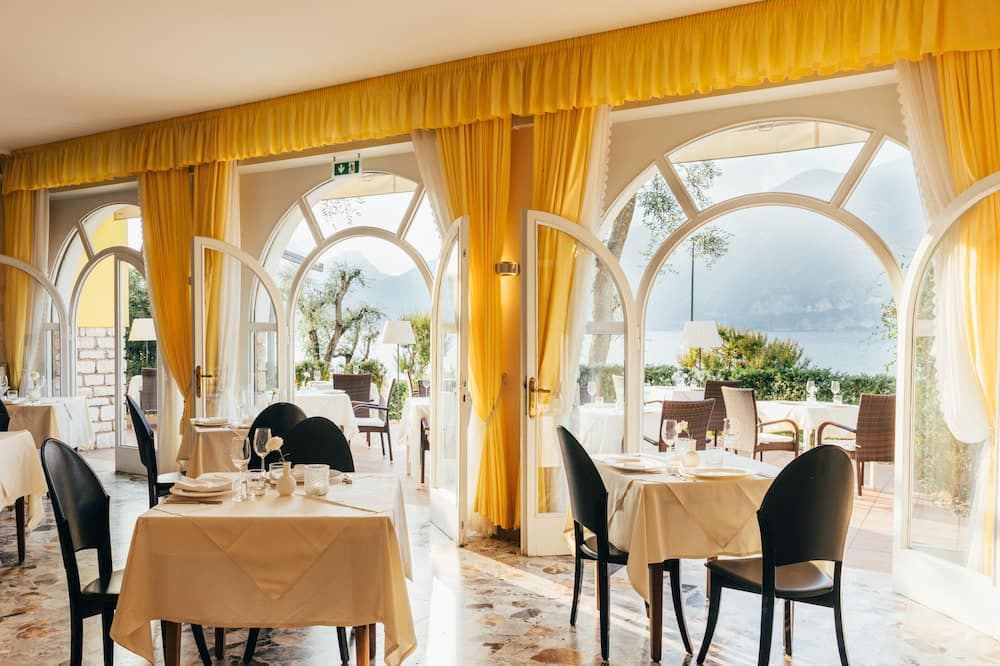 מסעדה תמונה