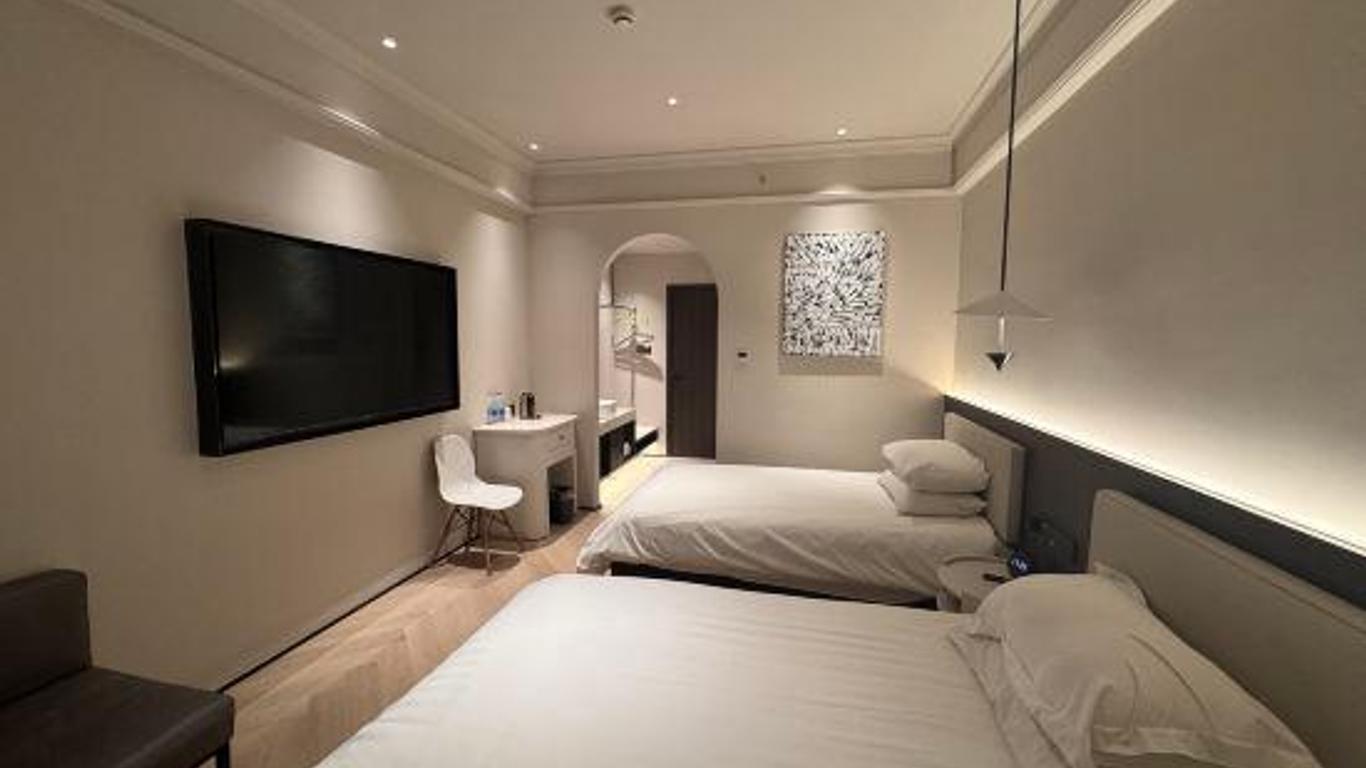 Sushi Select Hotel (Fuzhou Road, Shanghai People's Square)