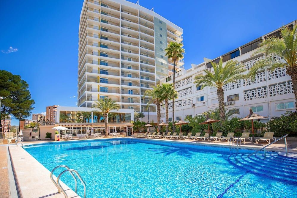 בריכה תמונה