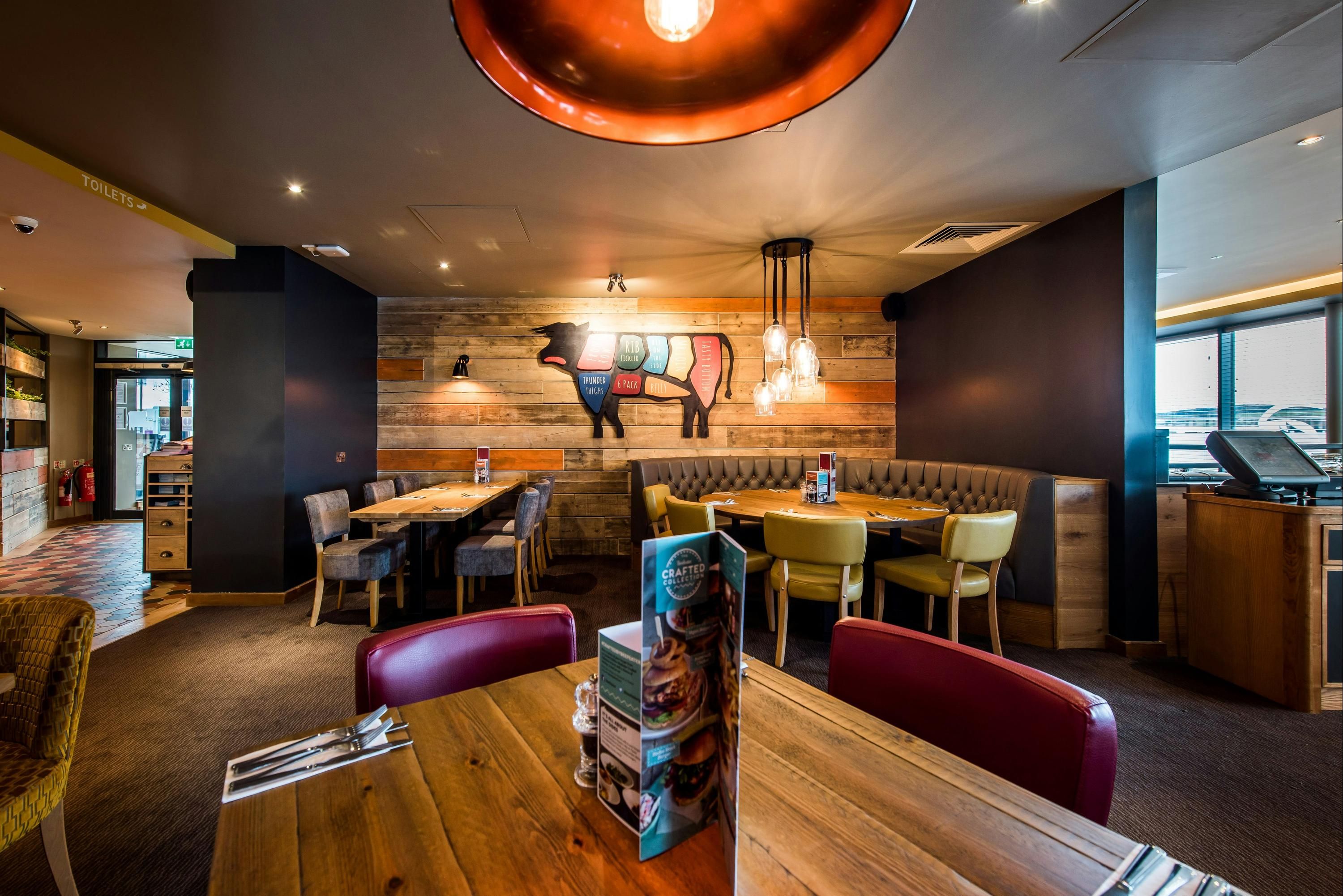 מסעדה תמונה