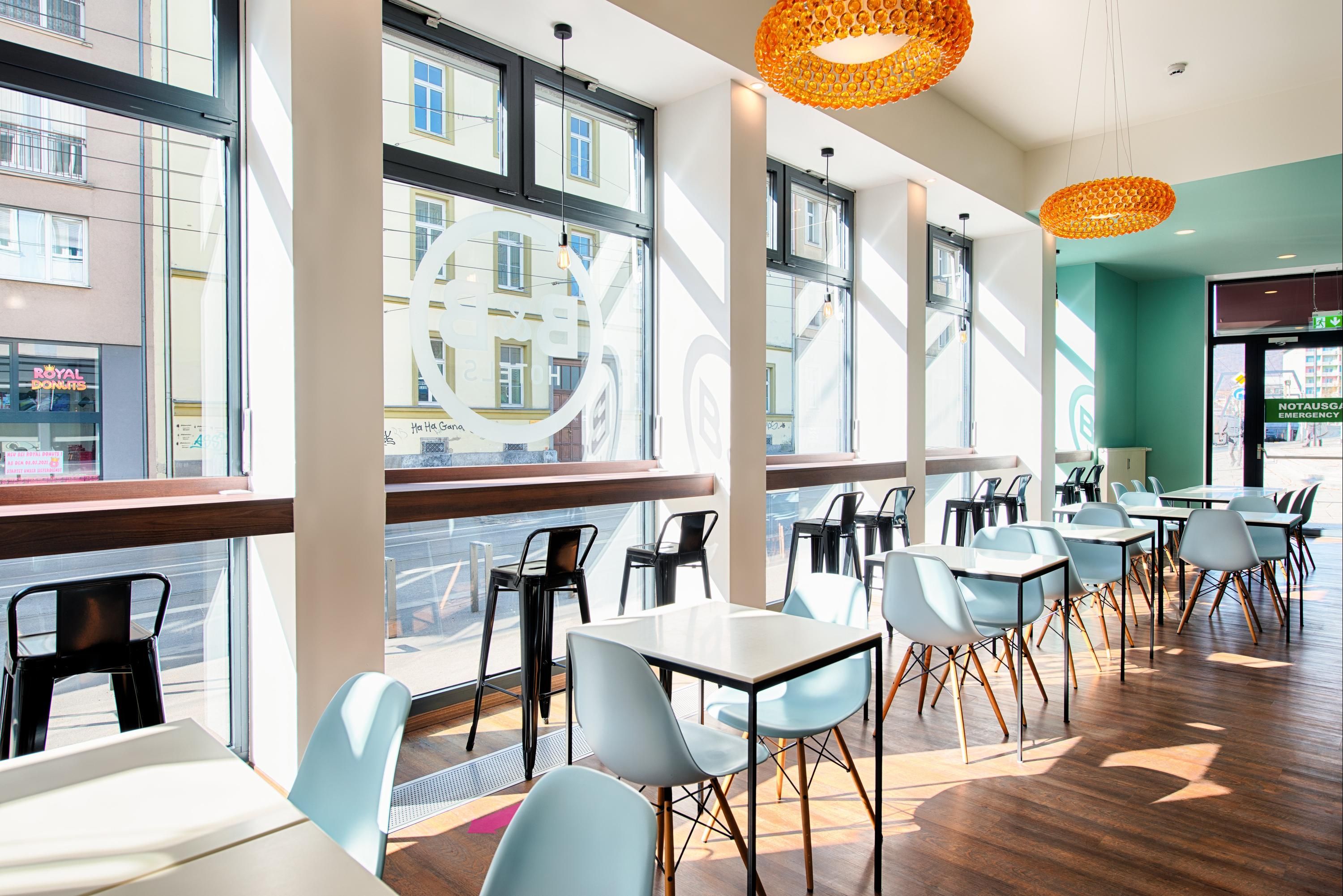 מסעדה תמונה