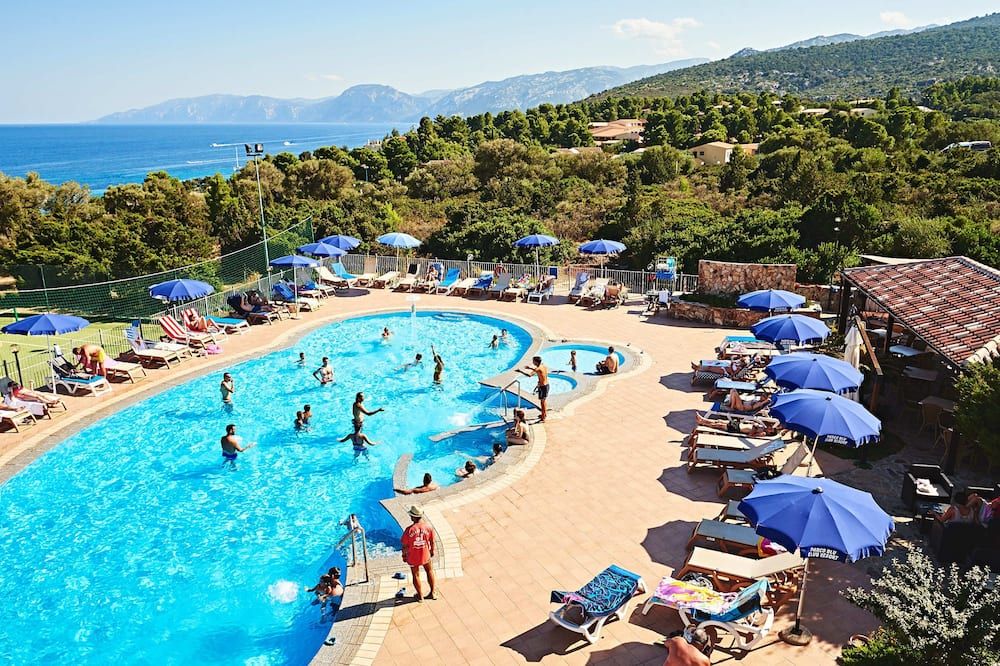 בריכה תמונה