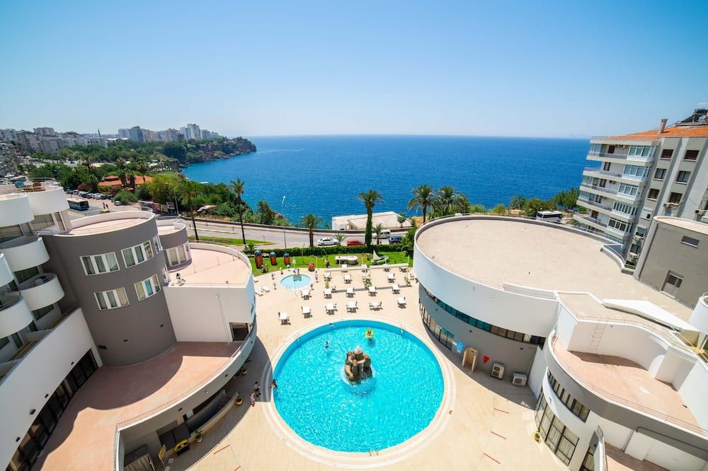 בריכה תמונה