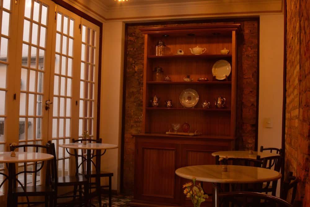 מסעדה תמונה