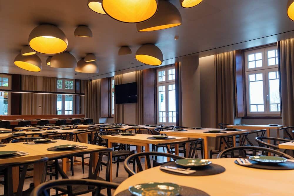 מסעדה תמונה