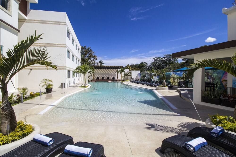 בריכה תמונה