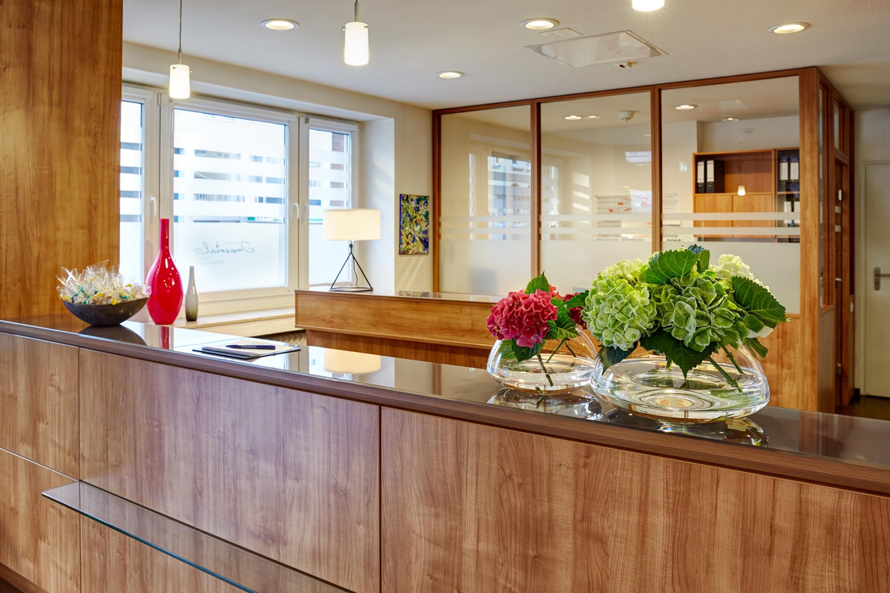 דלפק קבלה