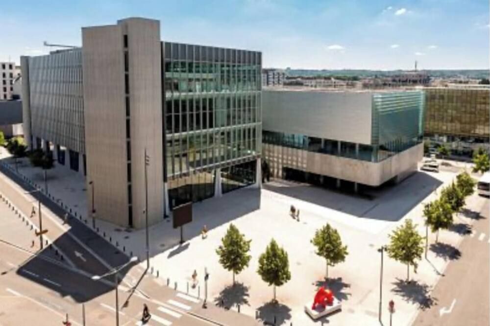 בניין תמונה