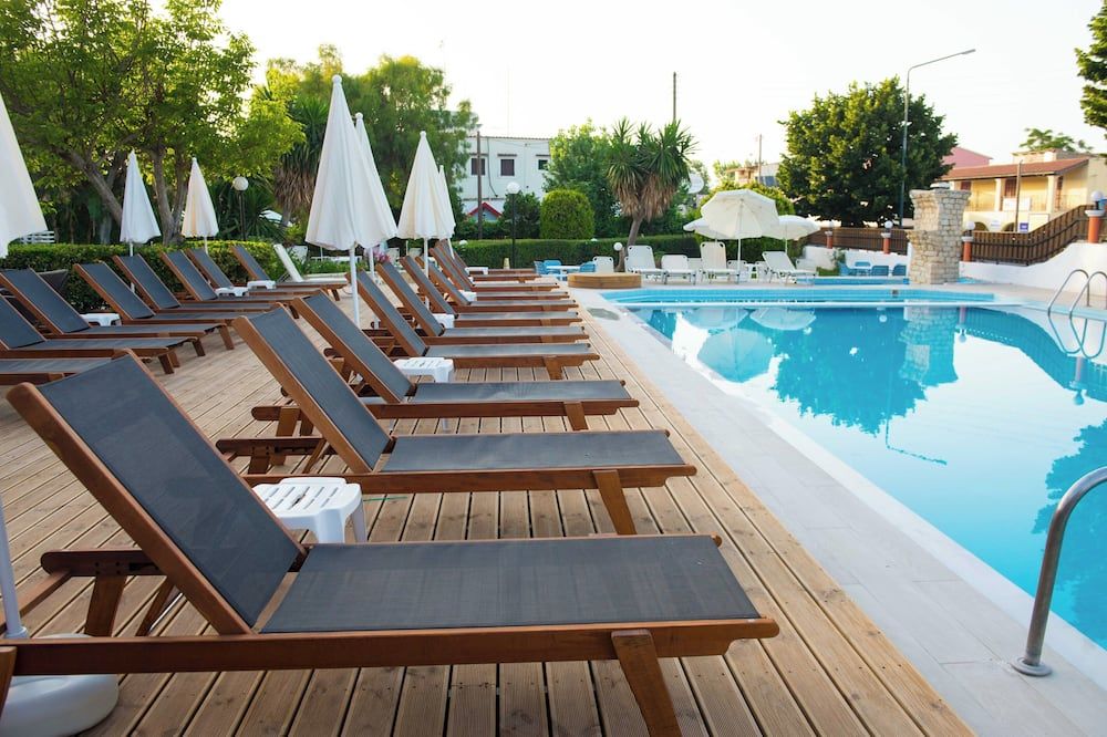 בריכה תמונה