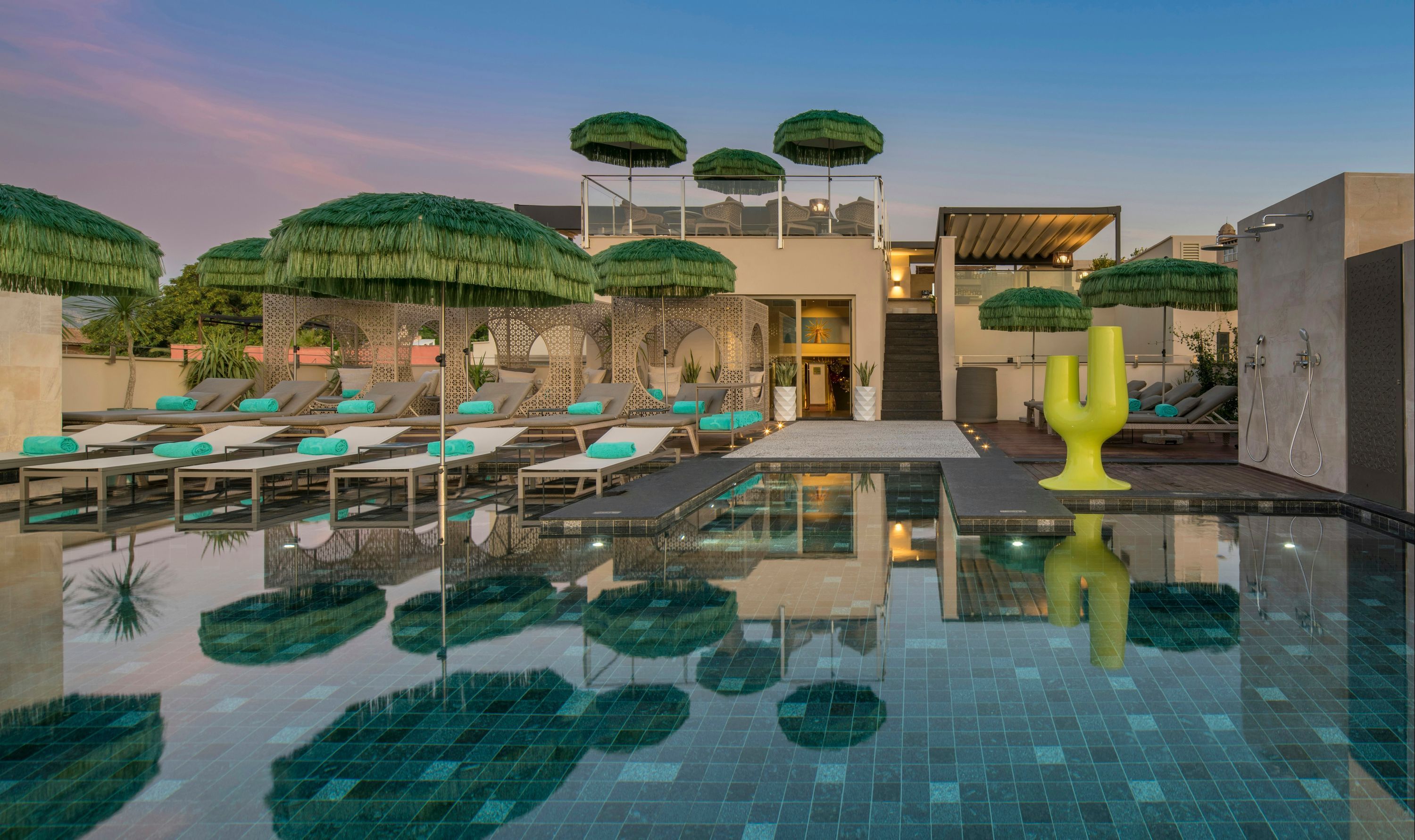 בריכה תמונה