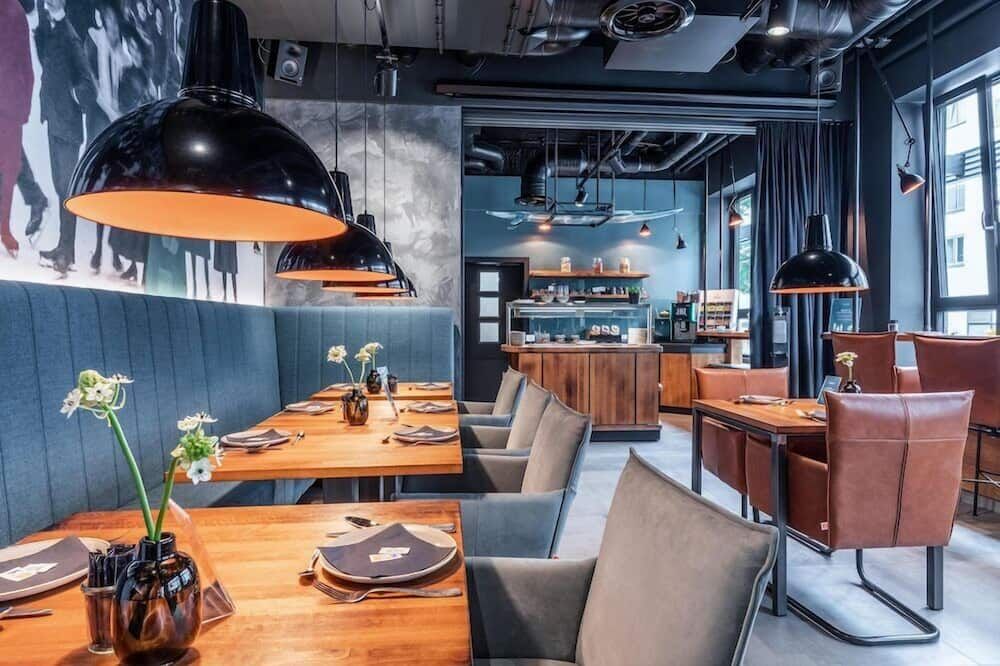 מסעדה תמונה