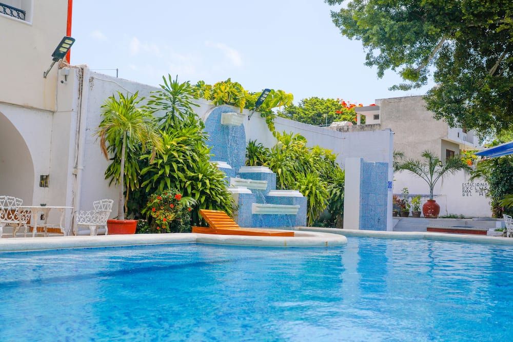 בריכה תמונה